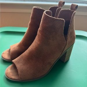 Universal Thread Charlee Microsuede Peep Toe Bootie from Target - Size 8